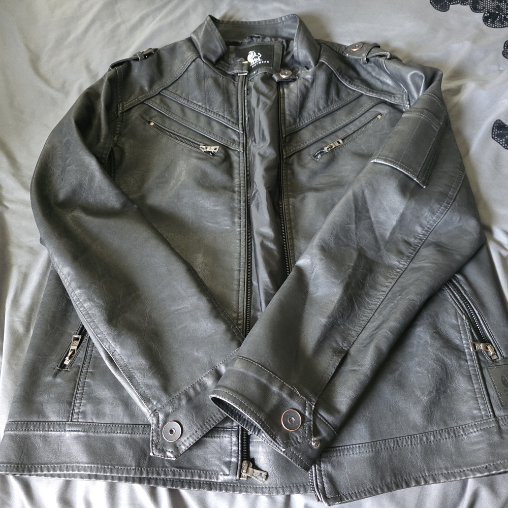 Men's Black Leather Jacket